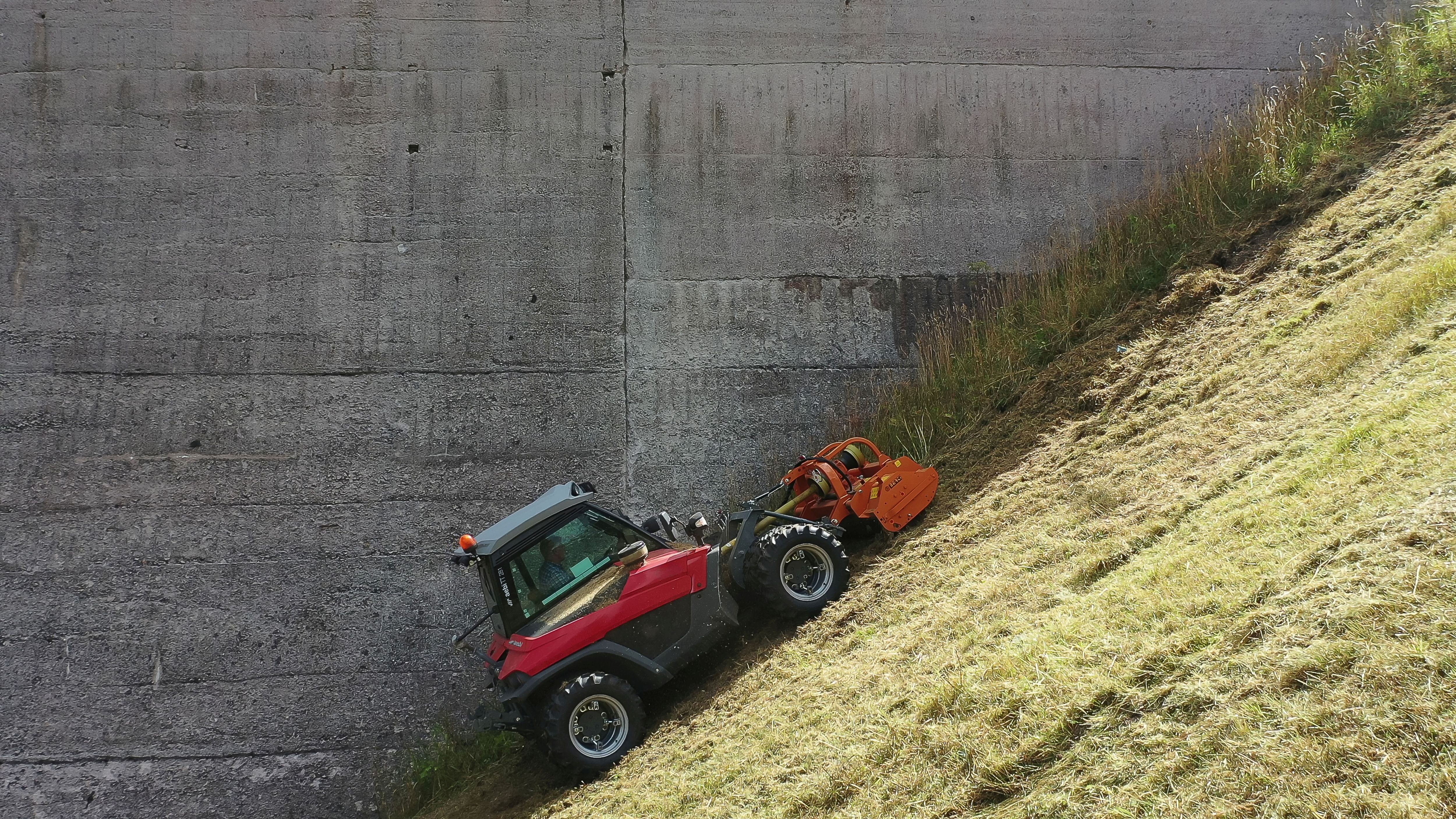 Bild2_Neue Antriebstechnik fuer Offroad Fahrzeuge_Sicher durch schwieriges Gelaendei